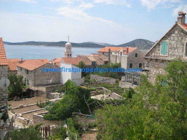 Renovated Character Property On Prvic