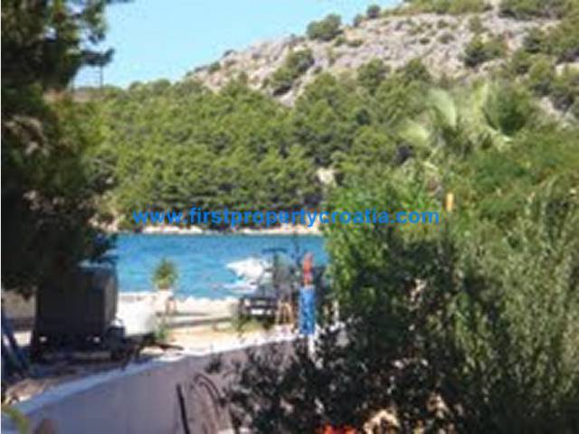 Two Bedroom Apartment By The Sea Near Sibenik